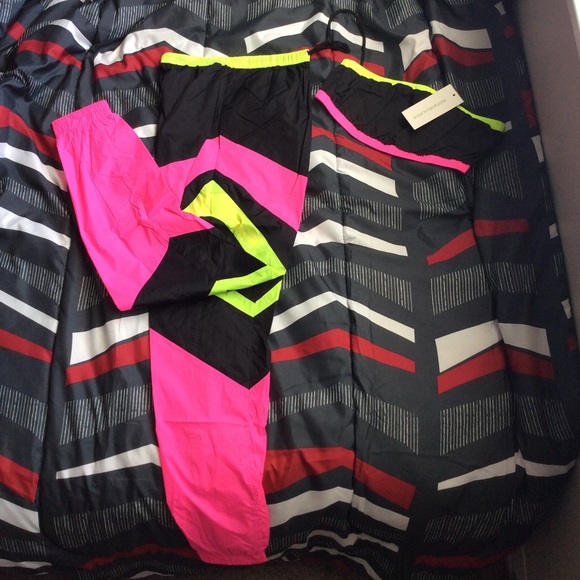 Two piece jogging set - Picture 2 of 6